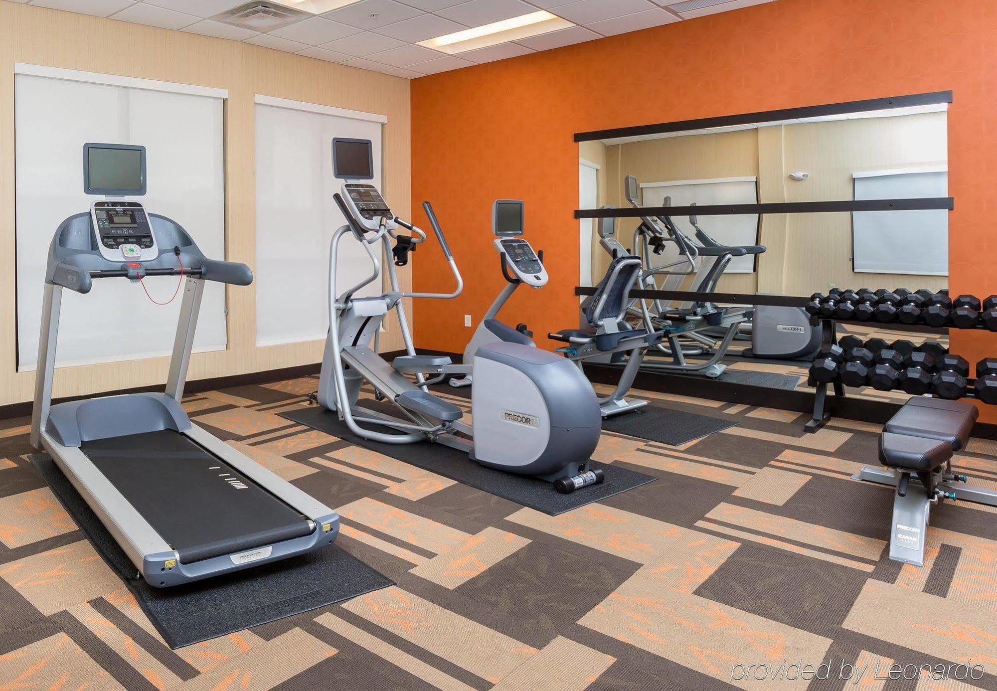 Готель Courtyard By Marriott Bismarck North Екстер'єр фото